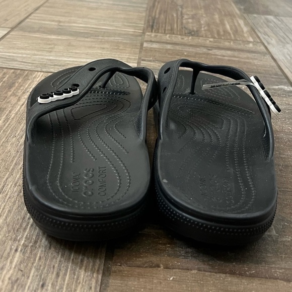 Men’s New crocs classic flip flops size 11 - Picture 5 of 6